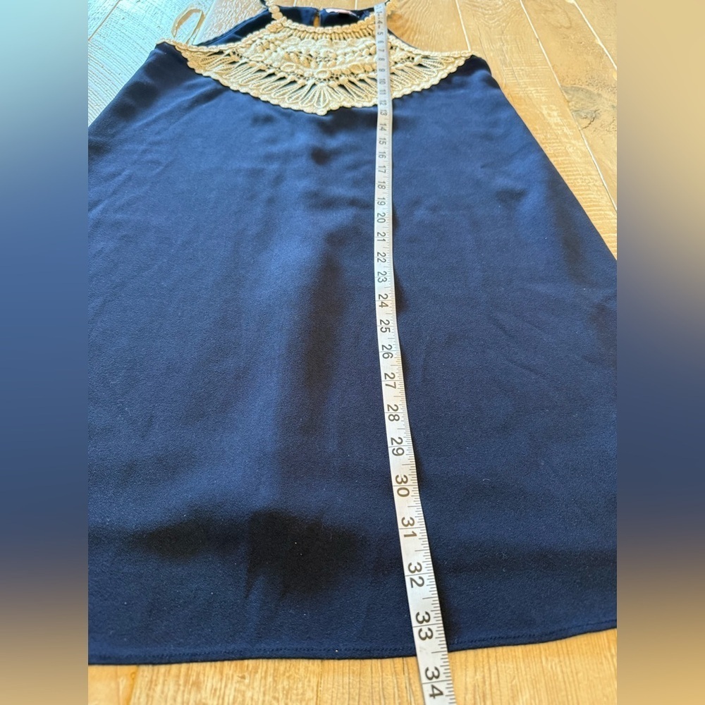 Lilly Pulitzer Navy Dress with Gold Details 00 - Picture 5 of 8